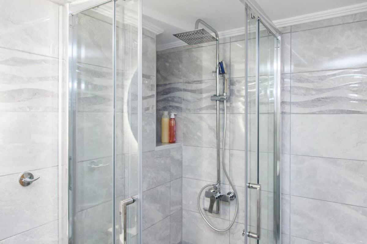 Beautiful New Apartment In Petralona Athènes Extérieur photo